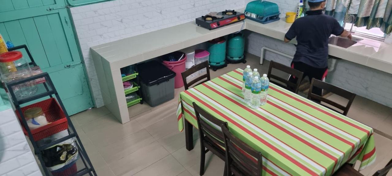 Home Stay Mutiara Kasih Куантан Екстериор снимка